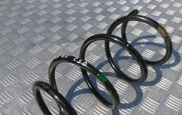 Toyota Corolla Verso AR10 Front coil spring 481310F020