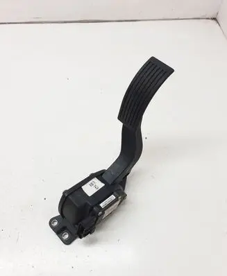 Hyundai Santa Fe Accelerator throttle pedal 327262B900 BJW0394A2B900