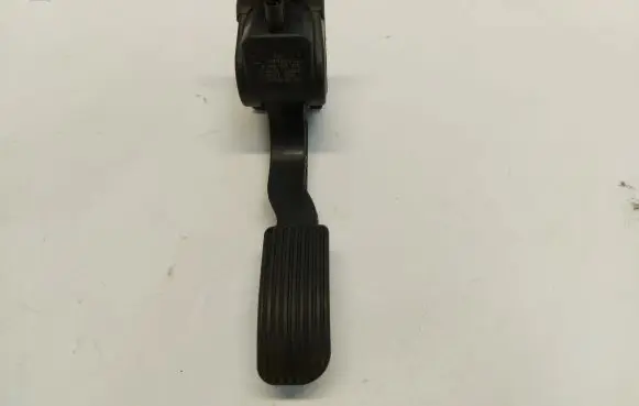Mercedes-Benz Vito Viano W447 Accelerator throttle pedal a4473000200
