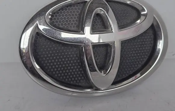Toyota Hilux (AN120, AN130) Manufacturer badge logo/emblem 130317A 753120K050B 753100K0104060