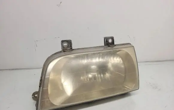 KIA Sportage Headlight/headlamp 0K08051020