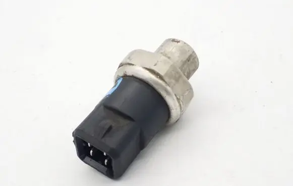 Audi A6 S6 C5 4B Air conditioning (A/C) pressure sensor 8D0959482B