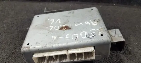 Mazda Xedos 6 ABS control unit/module m05067650 7b26a