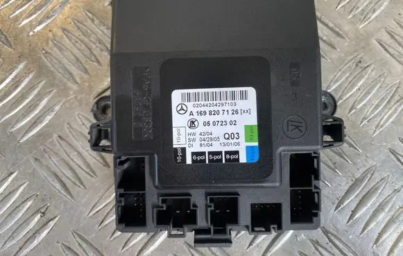Mercedes-Benz A W169 Door control unit/module A1698207126 02044204297103 05072302