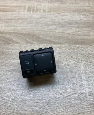 Nissan Murano Z50 Wing mirror switch 050518 NISSANMIRRORSWITCH