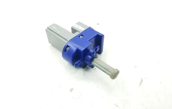 Mazda CX-7 Brake pedal sensor switch