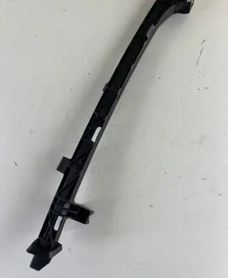 Suzuki Ignis Front door windshield rail 8173162R0