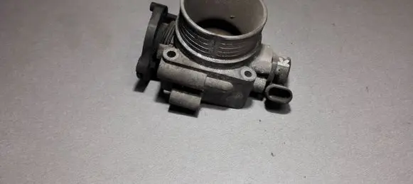 Volvo S40, V40 Throttle valve 9186780