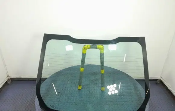 Ford Fusion Rear windscreen/windshield window 