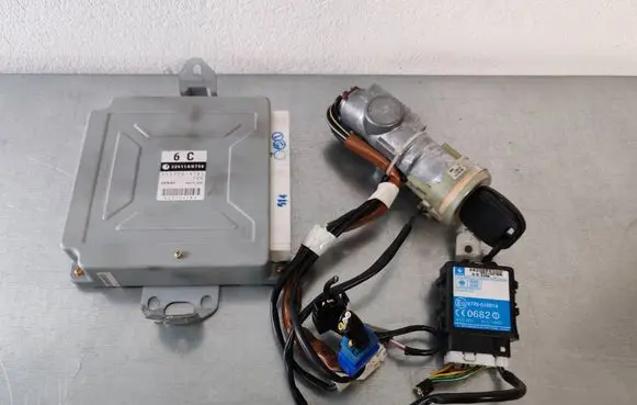 Subaru WRX Engine ECU kit and lock set 22611AH750 1122005141 225141F