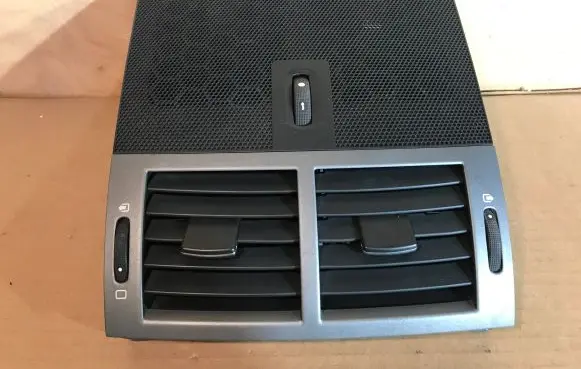 Peugeot 407 Dash center air vent grill 9644589777