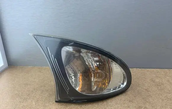 BMW 3 E46 Front indicator light 63137165850 7165850 388706