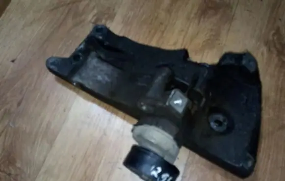 Seat Cordoba (6L) Generator/alternator belt tensioner 030145299f