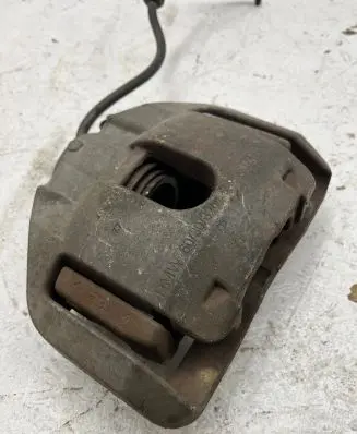 BMW 5 E60 E61 Front brake caliper 12180