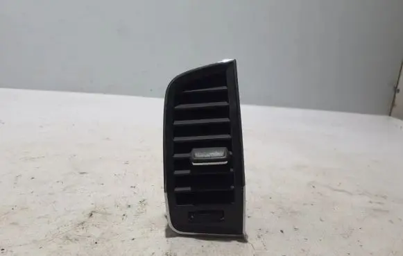 Skoda Karoq Dashboard side air vent grill/cover trim 57A820951