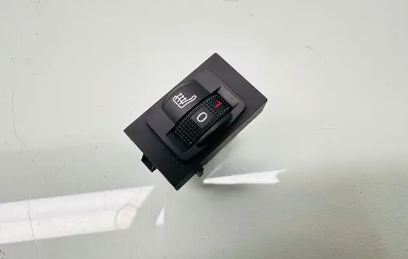 Toyota Proace Seat heating switch 98019841ZD 10096138 20180111