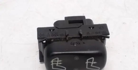 Mercedes-Benz ML W163 Seat heating switch 1638200210