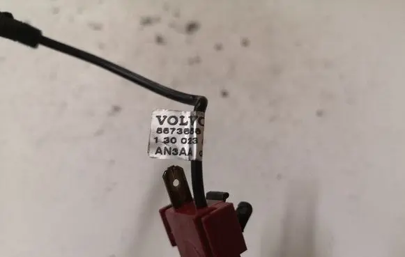 Volvo S40 Aerial antenna amplifier 8673656