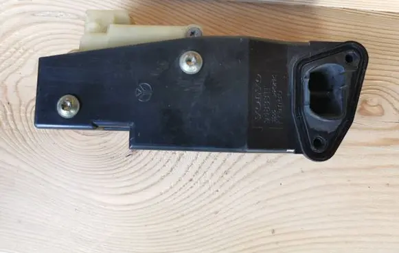 Fuel tank cap lock motor
