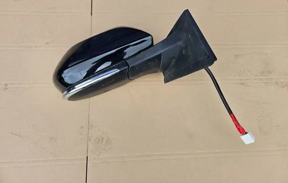 Toyota Prius (XW50) Front door electric wing mirror