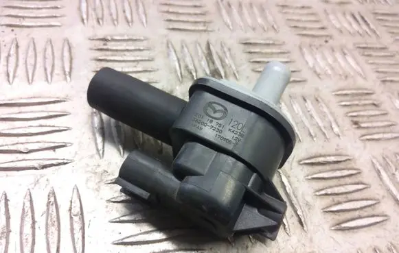 Mazda CX-3 Turbo solenoid valve pe0118751