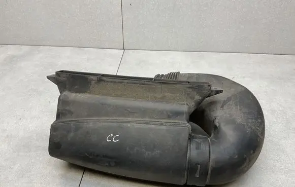 Volkswagen PASSAT CC Air intake duct part 3C0305971A 1K0805962E