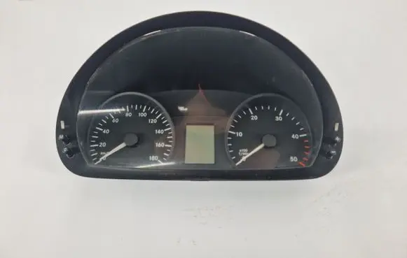 Mercedes-Benz Sprinter W906 Speedometer (instrument cluster) 1042993