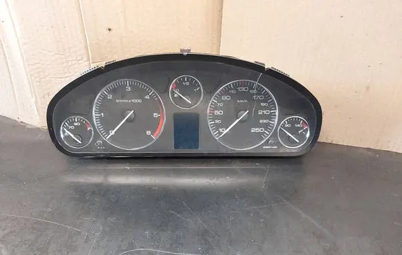Peugeot 407 Speedometer (instrument cluster) 9646283280