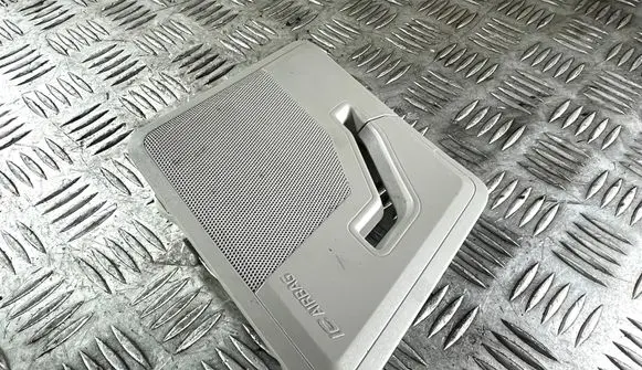 Volvo XC90 High frequency speaker in the rear doors 8641273 30745936