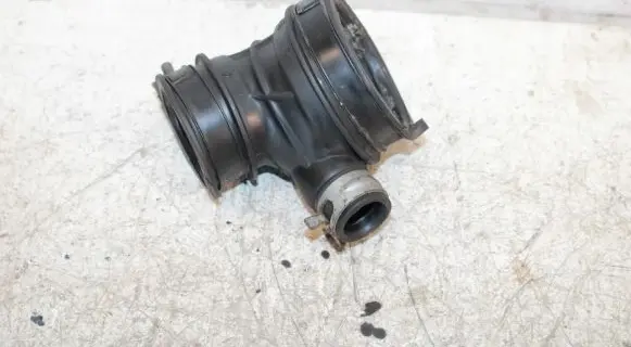 Honda CR-V Air intake hose/pipe