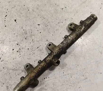 Citroen C5 Fuel main line pipe 0445214019