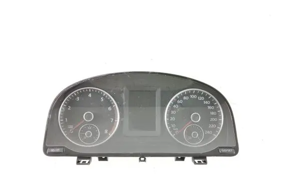 Volkswagen Touran II Speedometer (instrument cluster) 1T0920875K 18102013