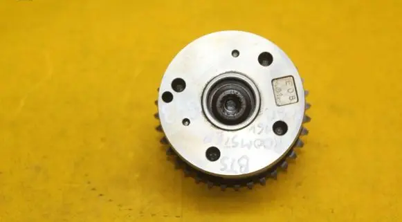 Skoda Roomster (5J) Camshaft vanos timing valve 03C109088B