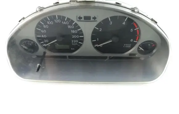 Mitsubishi Space Star Speedometer (instrument cluster) MR915219