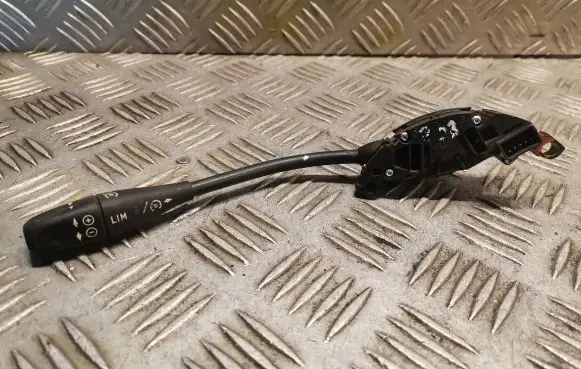Mercedes-Benz C W203 Cruise control switch 