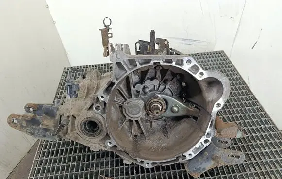 Hyundai i30 Manual 5 speed gearbox T9J5