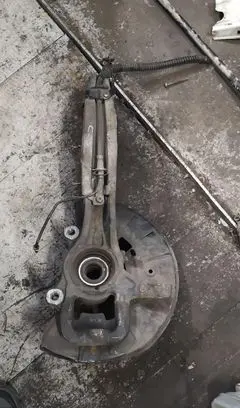 Audi Q7 4L Front wheel hub