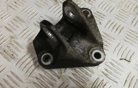 Renault Laguna III Gearbox mounting bracket 113320003R