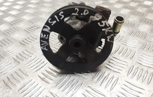 Toyota Avensis T250 Power steering pump