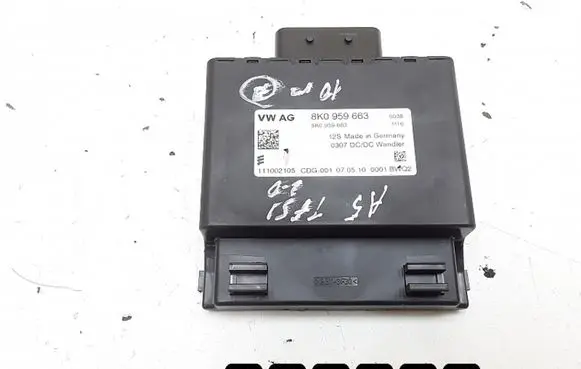 Audi A5 8T 8F Engine control unit/module 8K0959663