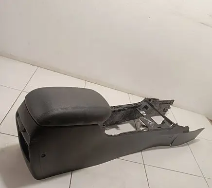 KIA Sorento Armrest 846932P005
