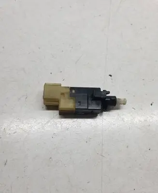 Mercedes-Benz CLS C219 Brake pedal sensor switch A0015454409