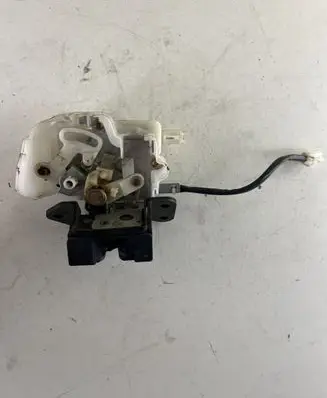 Mazda 6 Tailgate/trunk/boot lock/catch/latch B6701
