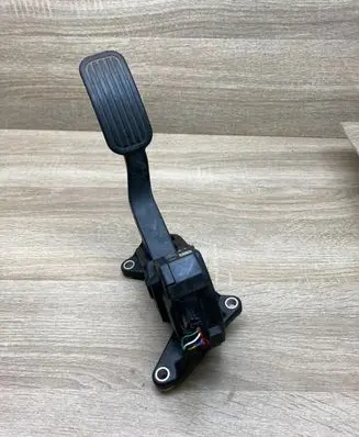 Toyota Corolla E210 E21 Accelerator throttle pedal 7811002210 19315A2