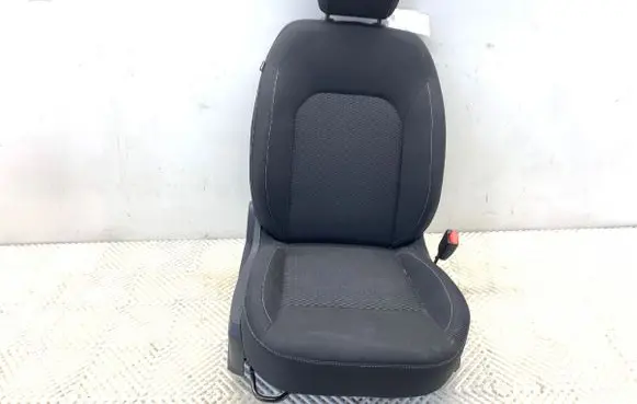 Dacia Duster II Front passenger seat 