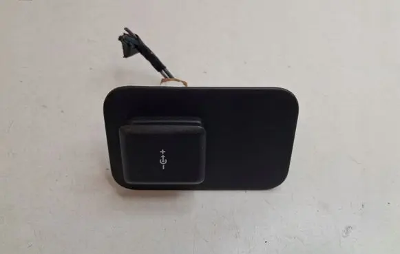 Land Rover Range Rover L460 Type LK Cigarette lighter front K8D2C8A254BCW