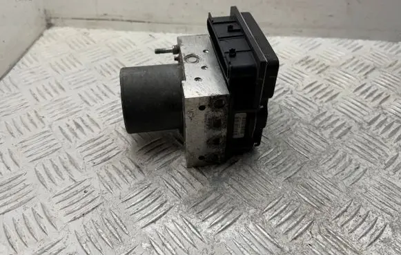 Toyota Corolla Verso AR10 ABS Pump 440500F030 0265950412