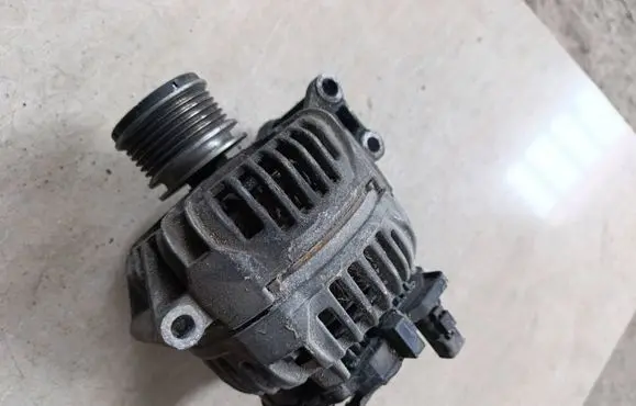 Renault Megane I Generator/alternator 0124415014
