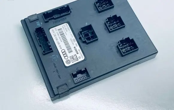 Volkswagen Touareg II Comfort/convenience module 4H0907063BC 4H0907063C