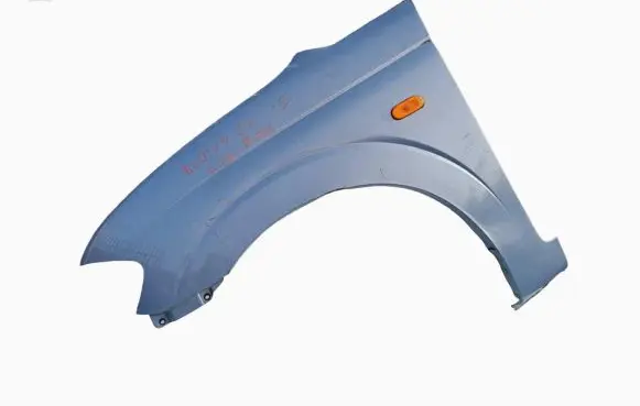 SsangYong Rodius Fender